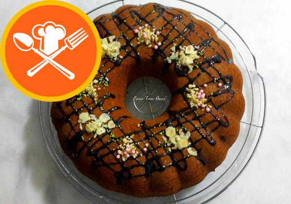 Θρεπτικό κέικ ντόπινγκ με ταχίνι, καρύδι, σταφίδα